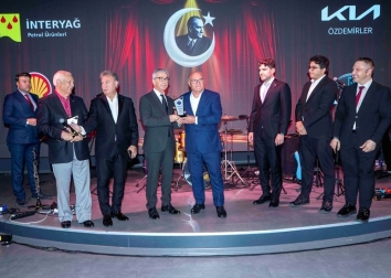 EGOD 31. Kuruluş Yıldönümünde Cumhuriyetin 102. Yılını Muhteşem Bir Balo İle Kutladı! 