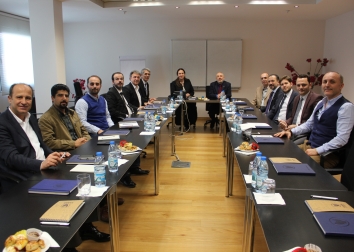 17 02 2016 - Aile Firmalarında 3.Kuşağa Geçiş Toplantısı - Yaşar Üni. 