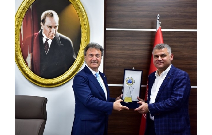 Başkan İduğ 12 yıl başkanlığını yaptığı EGOD ailesiyle buluştu